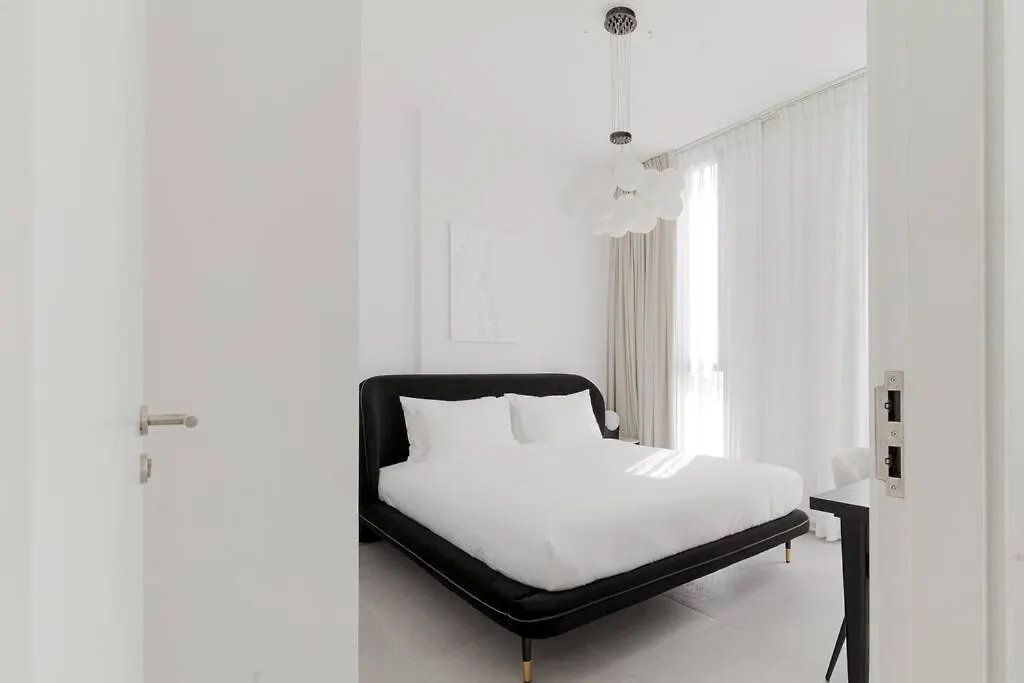 Sahab - Courtyard View 1Br Apartment Sharjah United Arab Emirates