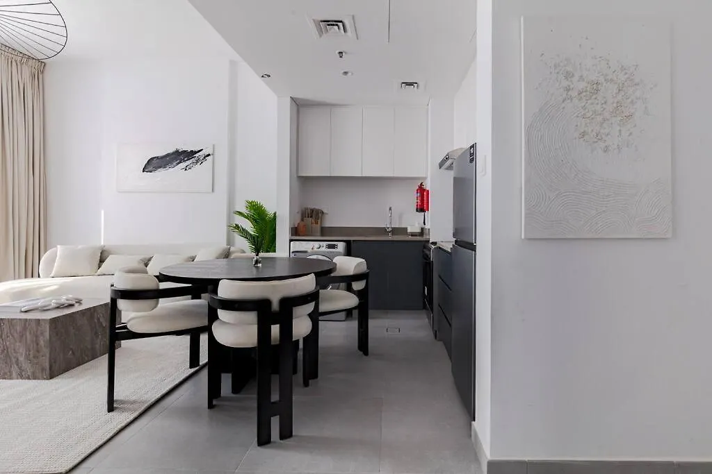Sahab - Courtyard View 1Br Apartment Sharjah