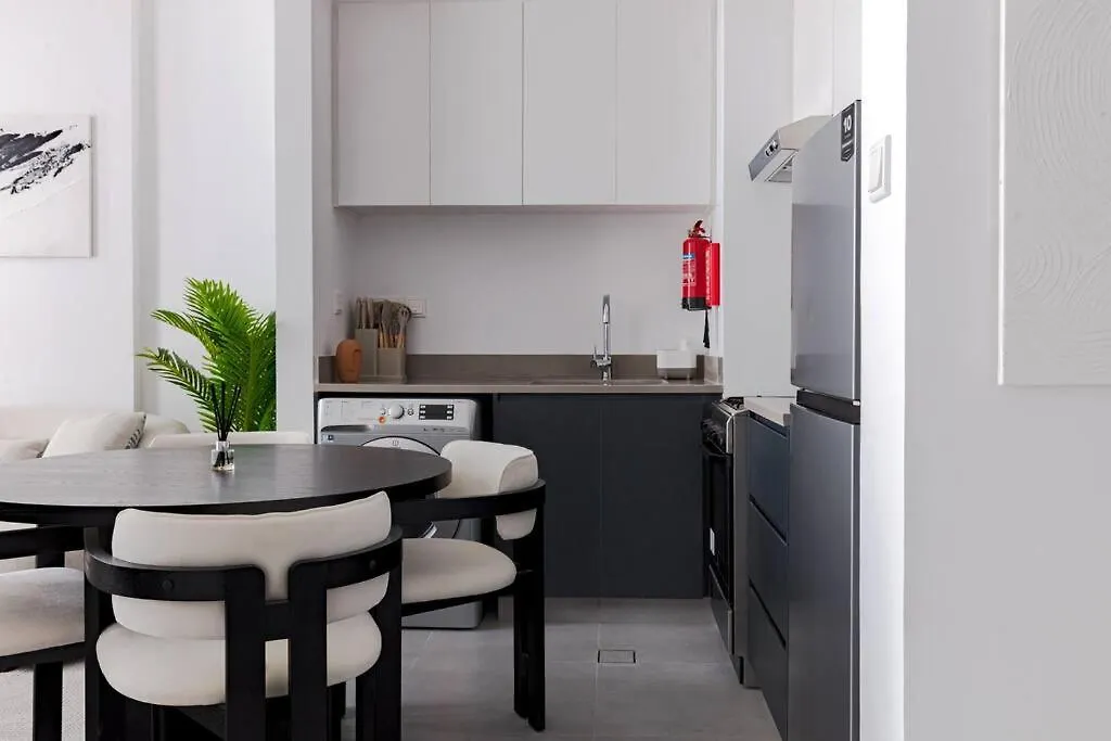 Sahab - Courtyard View 1Br Apartment Sharjah United Arab Emirates