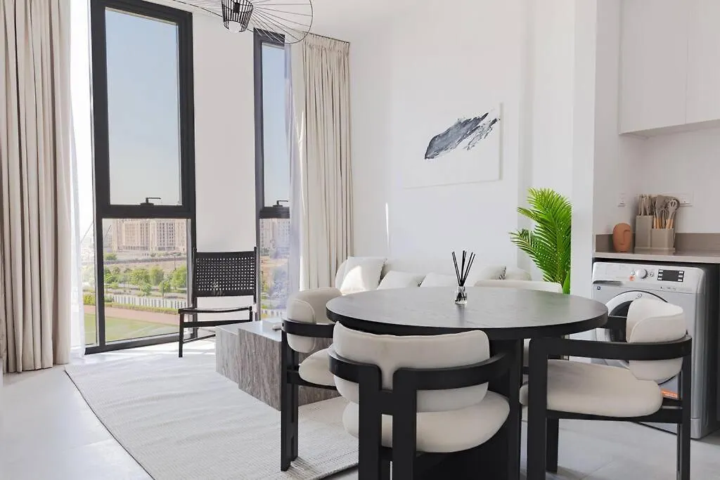 Sahab - Courtyard View 1Br Apartment Sharjah 0*,